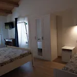 La Casa Gialla 3*
