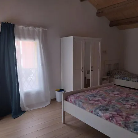 Bed & Breakfast La Casa Gialla 3*