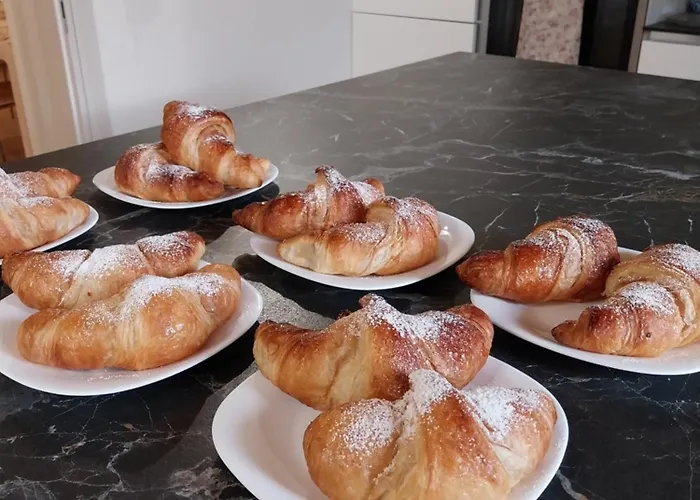 La Casa Gialla Oda ve Kahvaltı 3*