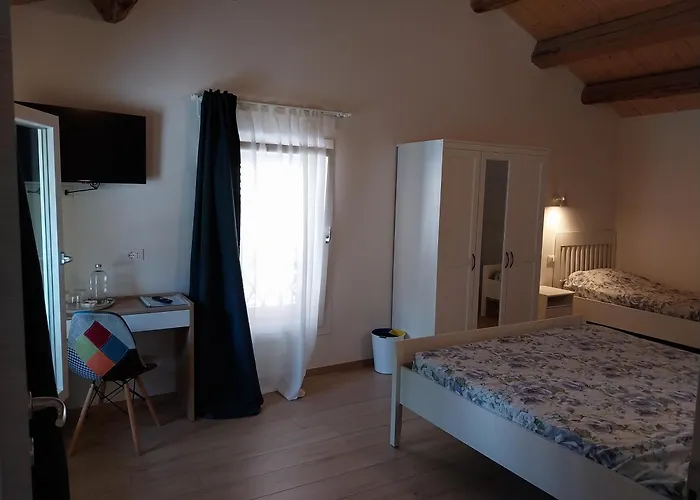 La Casa Gialla Oda ve Kahvaltı Ravenna