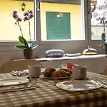 La Casa Gialla