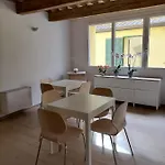 La Casa Gialla ראבנה