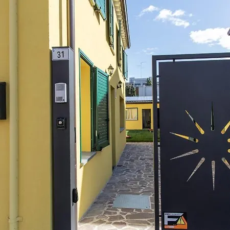 La Casa Gialla 3* Rávena