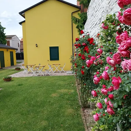 La Casa Gialla Panzió Ravenna