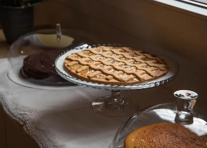 La Casa Gialla Bed & Breakfast 3*